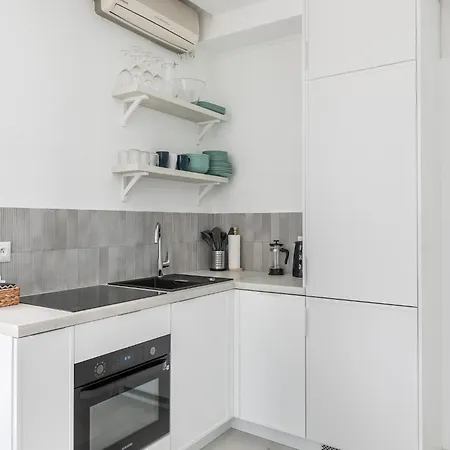 Spacious In Slatine With Terrace *