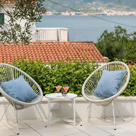Apartment Spacious In Slatine With Terrace *