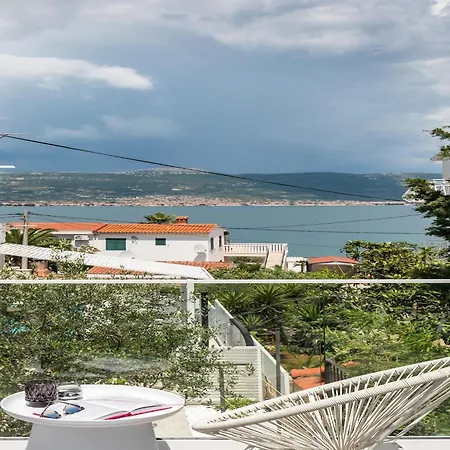 Spacious In Slatine With Terrace Trogir
