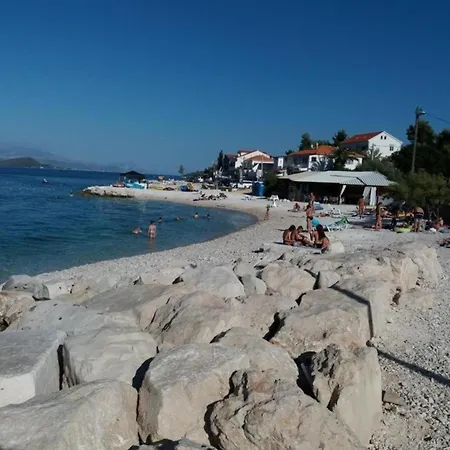 Spacious In Slatine With Terrace Apartment