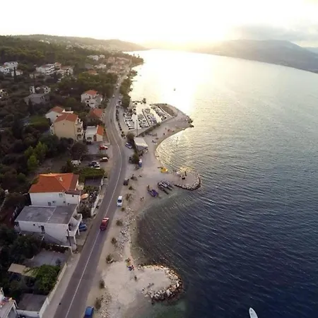 Apartment Spacious In Slatine With Terrace Trogir